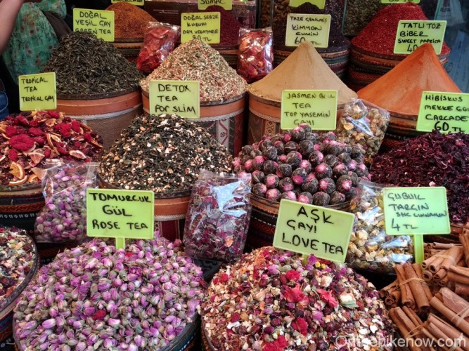 Voilà les thés -  Bazar "égyptien" aux épices