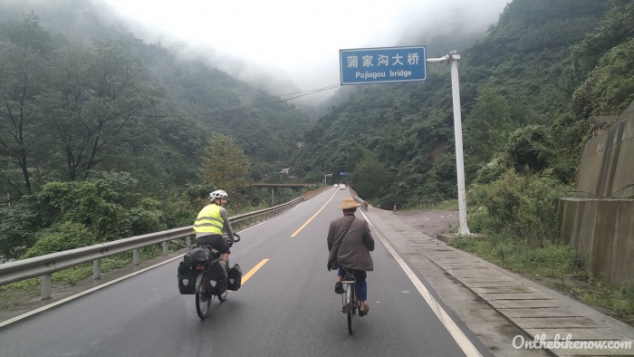 Sur la route de Chengdu